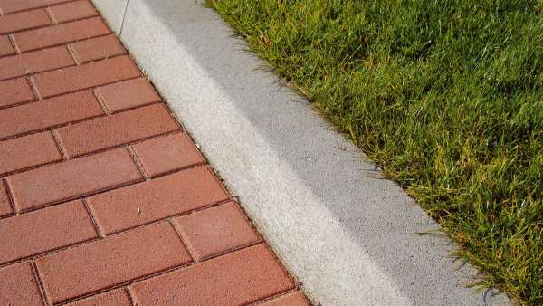 Semmelrock útszegély